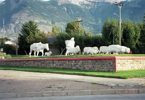 Coyhaique Monumento al Ovejero