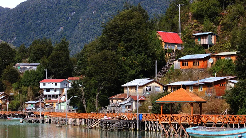 Caleta Tortel panorámica